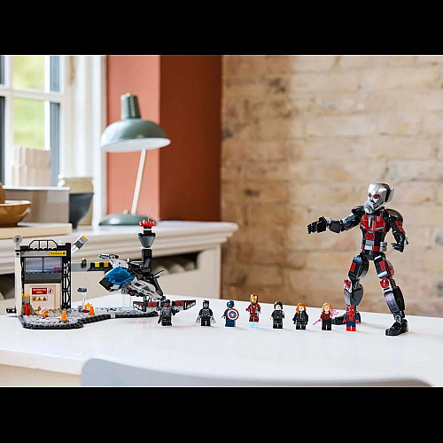 Конструктор LEGO Super Heroes Перший месник: Протистояння Пригодницька битва