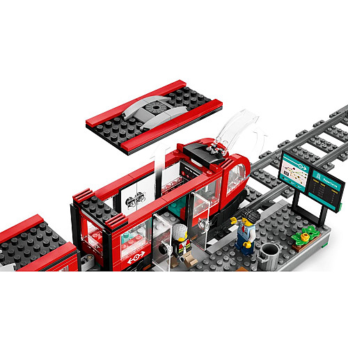 Конструктор LEGO City Трамвай і вокзал у центрі міста
