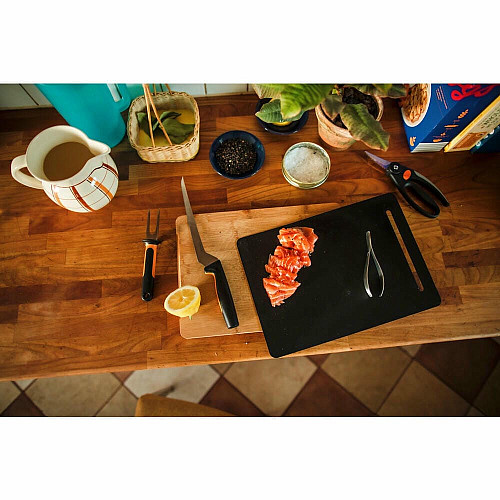 Кухонный нож филейный Fiskars Functional Form, 21.6см, нержавеющая сталь, пластик, черный