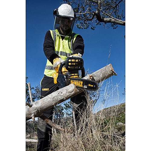 Пила ланцюгова акумуляторна DeWalt 18В шина 30см 3/8