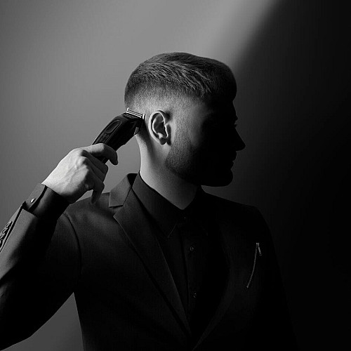 Машинка для стрижки Rowenta Karl Lagerfeld Perfect Line, сеть+аккум., роторный мотор, насадок-6, сталь, черный
