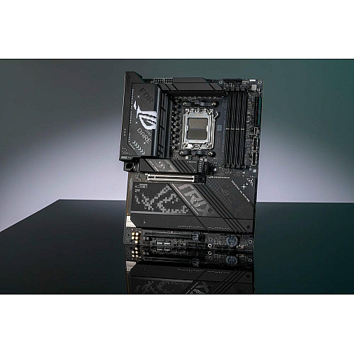 Материнская плата ASUS ROG STRIX X870-F GAMING WIFI sAM5 X870 4xDDR5 M.2 HDMI DP Wi-Fi BT ATX