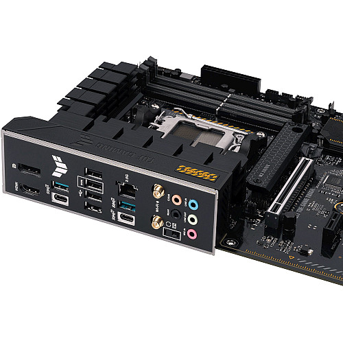 Материнcька плата ASUS TUF GAMING B650-PLUS WIFI sAM5 B650 4xDDR5 M.2 USB HDMI DP Wi-Fi BT ATX