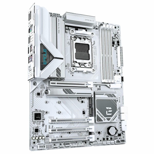 Материнская плата GIGABYTE B850 EAGLE WF7 ICE sAM5 B850 4xDDR5 M.2 HDMI DP Wi-Fi BT ATX белый