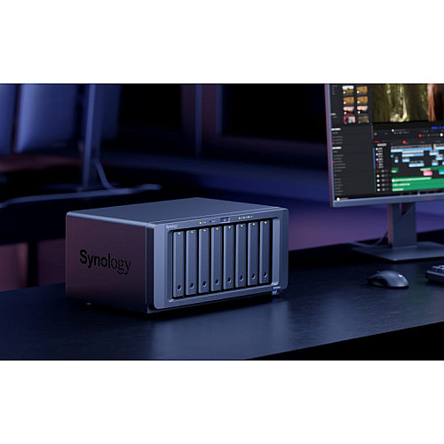 Мережеве сховище NAS Synology DS1823xs+