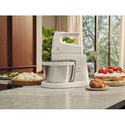 Міксер Electrolux стаціонарний 500Вт, насадки-4, чаша-метал, 3.5л, білий