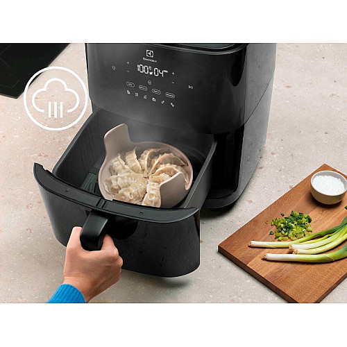 Мультипечь Electrolux 1800Вт, чаша-6.8л, сенсорное управление, 6 авто. программ, пара, пластик, черный