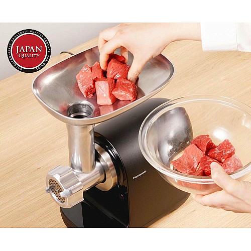 Мясорубка Panasonic, 1700Вт, 3кг/мин, 3 решётки, насадка для колбас, пластик, черный