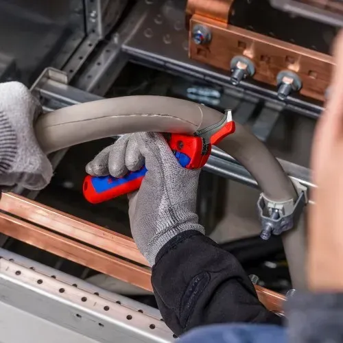 Ніж монтерський KNIPEX, вигнуте лезо, до 7мм, 0.065кг
