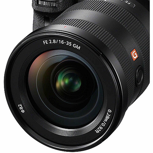 Объектив Sony 16-35mm f/2.8 GM для NEX FF