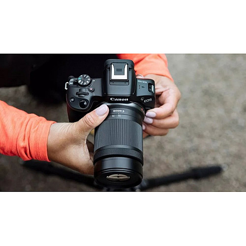Об'єктив Canon RF-S 55-210mm f/5.0-7.1 IS STM