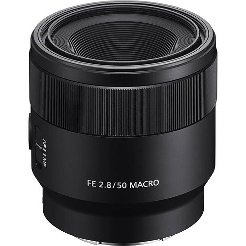 Объектив Sony 50mm f/2.8 Macro для камер NEX FF