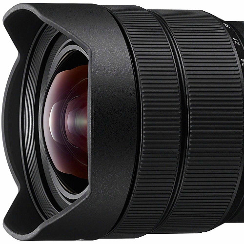 Объектив Sony 12-24mm, f/4.0G для камер NEX FF