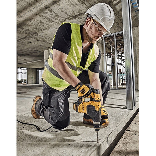 Перфоратор DeWALT SDS-Plus 950Вт 3.5Дж 0-5200уд/мин 0-1150об/мин 3 режима кейс 3.7кг