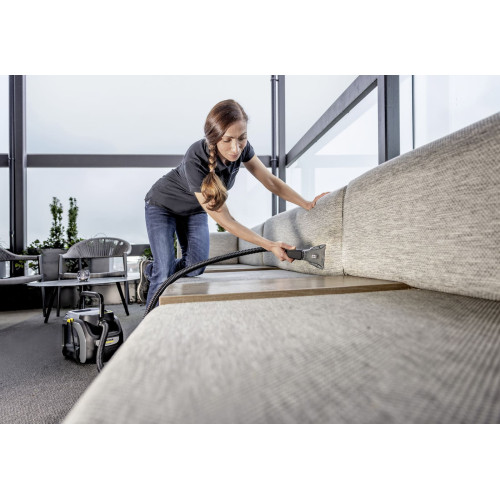 Пилосос професійний акумуляторний Karcher Puzzi 2/1 Bp 36В 16кПа контейнер 1.7/2.9л вологе/сухе прибирання  3.74кг