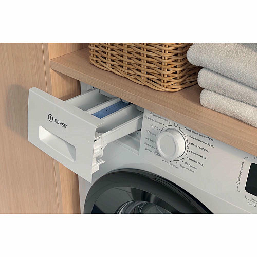 Стиральная машина Indesit фронтальная, 7кг, 1200, A+++, 49.6см, дисплей, пара, инвертор, черный люк, белый