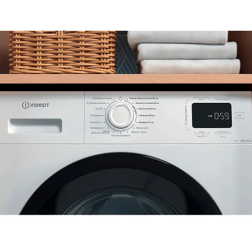 Пральна машина Indesit фронтальна, 7кг, 1200, A+++, 49.6см, дисплей, пара, інвертор, люк чорний, білий