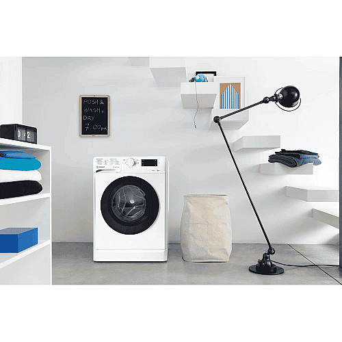 Стиральная машина Indesit фронтальная, 6кг, 1000, A+++, 43см, дисплей, черный люк, белый
