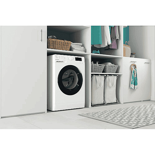 Стиральная машина Indesit фронтальная, 6кг, 1000, A+++, 43см, дисплей, черный люк, белый