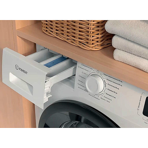 Стиральная машина Indesit фронтальная, 8кг, 1200, A+++, 54.6см, дисплей, пара, инвертор, черный люк, белый