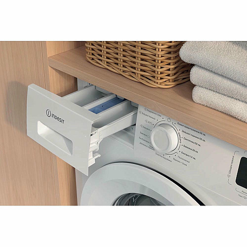 Стиральная машина Indesit фронтальная, 6кг, 1000, A+++, 44.6см, дисплей, пара, инвертор, белый