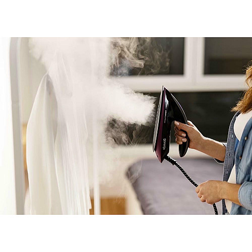 Утюг-парогенератор Gorenje, 3000Вт, 1500мл, паровой удар -160гр, дисплей, керам. подошва, черный