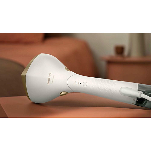 Отпариватель Philips компактный Series 7000, 1500Вт, 100 и 200мл, паровой удар -28гр, перчатка, чехол, нерж. сталь, белый