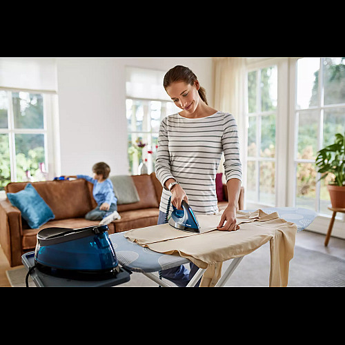 Праска-парогенератор Philips PerfectCare Compact, 2400Вт, 1500мл, паровий удар -420гр, постійна пара - 120гр, керам. підошва, синій