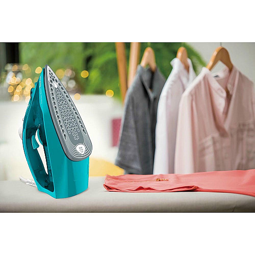 Утюг Tefal Express Steam, 2500Вт, 270мл, паровой удар -200гр, постоянная пара – 45гр, керам. подошва, бирюзовый