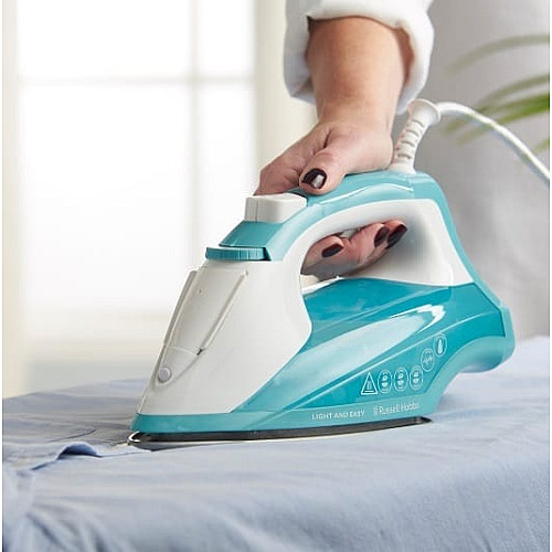 Утюг Russell Hobbs Light & Easy, 2400Вт, 240мл, паровой удар -30гр, постоянная пара - 110гр, Anti-calc, нерж. сталь, бирюзовый