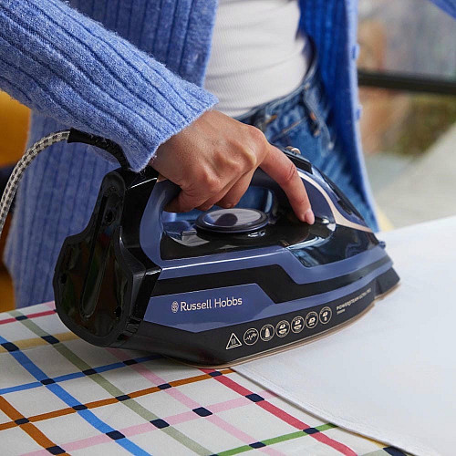 Утюг Russell Hobbs, 3100Вт, паровой удар -210гр, верт. отпаривание, керам. подошва, черно-синий