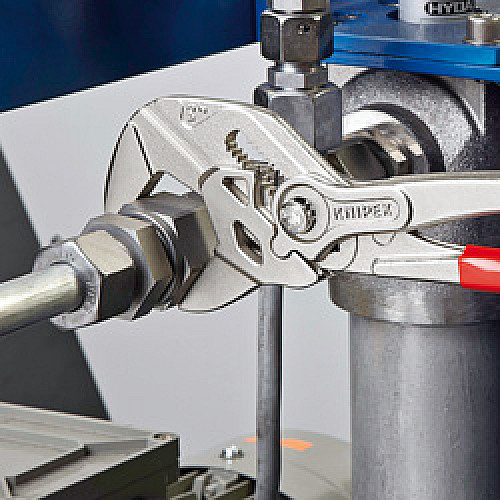 Кліщі переставні KNIPEX, 0-40мм, 180мм, хромовані, 0.23кг
