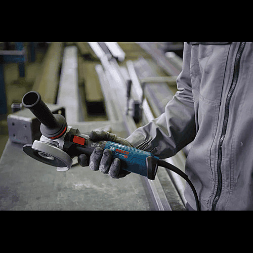Шлифмашина угловая Bosch Professional GWS 17-125 125мм 1700Вт 11500об/мин 2.2кг