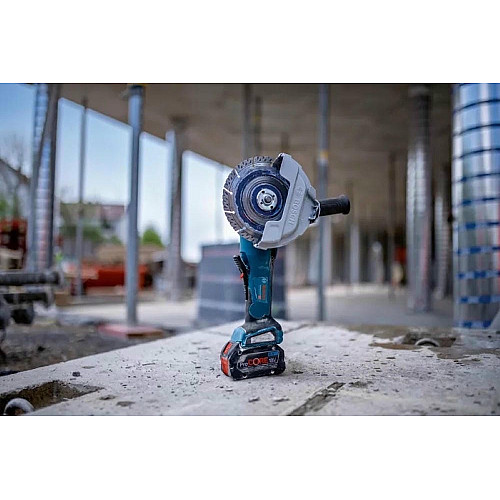 Шліфмашина кутова акумуляторна Bosch Professional GWS 182P 125мм 18В 2800-9000об/хв 1.7кг без АКБ та ЗП
