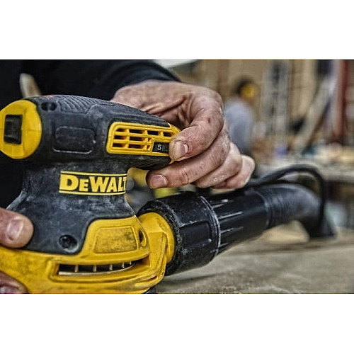 Шлифмашина эксцентриковая DeWalt 280Вт 8000-12000об/мин 125мм амплитуда 2.6мм 1.28кг