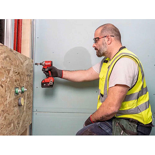 Вертолет ударный аккумуляторный Milwaukee M18 BLIDRC-402C 18В АКБ 2х4А·час 190Нм 0-3600об/мин ЗП M12-18C кейс 1.3кг