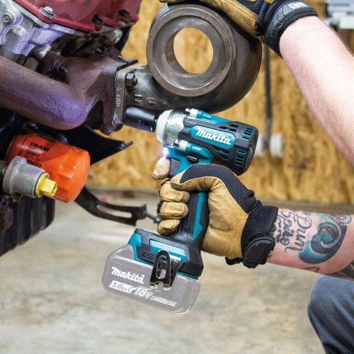 Гайковерт ударний Makita DTW301Z LXT 18В 330Нм 4000об/хв 1.8кг без АКБ та ЗП