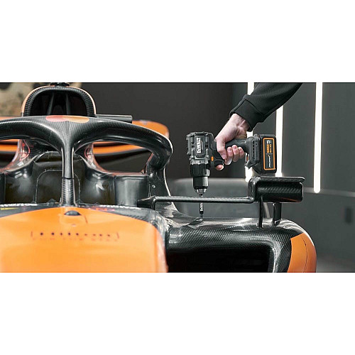 Шуруповерт-дрель ударная аккумуляторная DeWALT McLaren F1 TEAM LIMITED EDITION 18В 2х5А·ч 90Нм 0-450·0-1650об/мин кейс ЗП 1.34кг