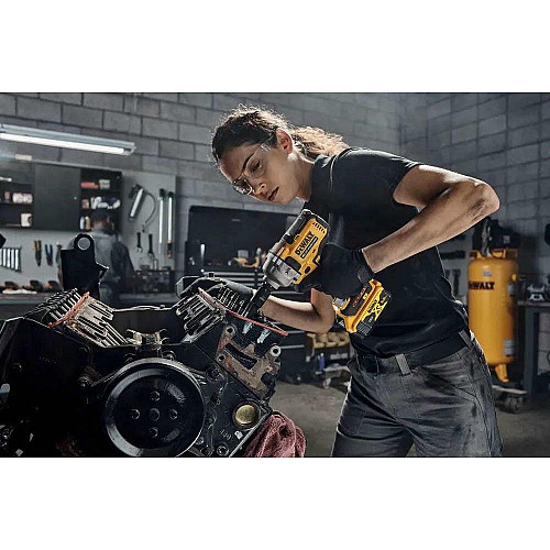 Гайковерт ударный DeWalt XR Li-Ion 18В 1084Нм 2000об/мин 3250уд/мин 1/2