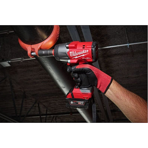 Гайковерт ударный аккумуляторный Milwaukee M18 FHIW2F12-502X 18В АКБ 2х5А·час 2034Нм 0-2000об/мин 1/2
