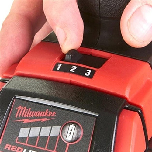 Вертолет ударный аккумуляторный Milwaukee M18 BLID2-0X 18В 180Нм 1700-3400об/мин кейс 1.7кг без АКБ и ЗП