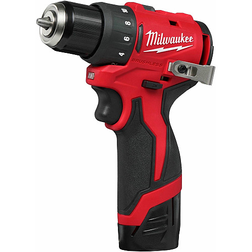Шуруповерт-дрель аккумуляторная Milwaukee M12 BLDDRC-202C 12В 2х2А·час 40Нм 0-550-1700об/мин ЗП C12C кейс 1.2кг