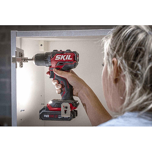 Шуруповерт-дрель ударная аккумуляторная SKIL 3075 CA Compact 20В 1х2.5А·час 60Нм 500·180об/мин 0.9кг