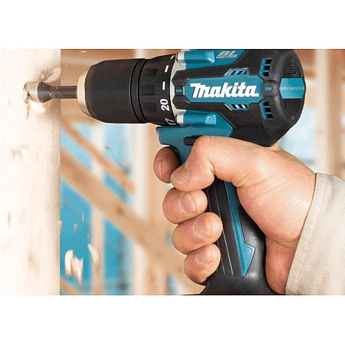 Шуруповерт-дрель аккумуляторная Makita DDF487Z 18В 25·40Нм 0-500·0-1700об/мин 1.3кг без АКБ и ЗП