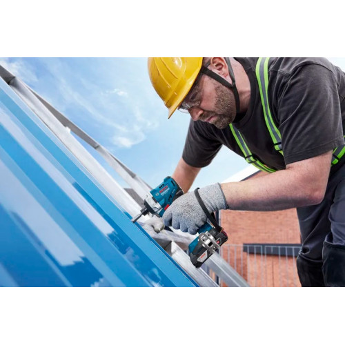 Гвинтоверт ударний акумуляторний Bosch Professional GDR 18V-215 18В 215Нм 3800об/хв M6-M16 1кг без АКБ та ЗП