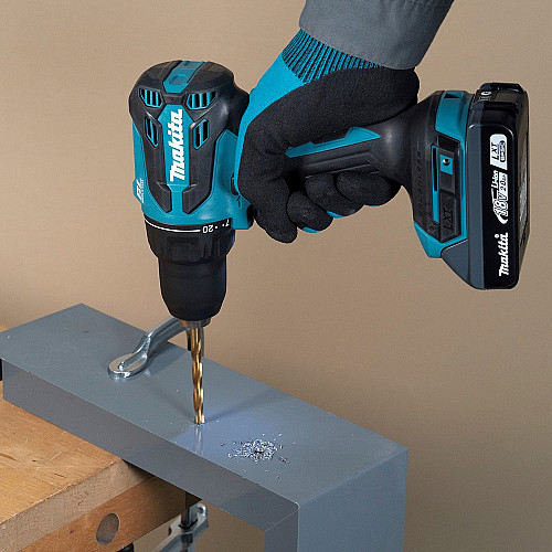 Шурупокрут-дриль акумуляторний Makita DDF490WV 18В 2х2А·год 27·65Нм 0-500·0-1900об/хв кейс 1.4кг