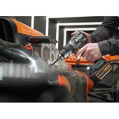 Шуруповерт-дрель ударная аккумуляторная DeWALT McLaren F1 TEAM LIMITED EDITION 18В 2х5А·ч 90Нм 0-450·0-1650об/мин кейс ЗП 1.34кг