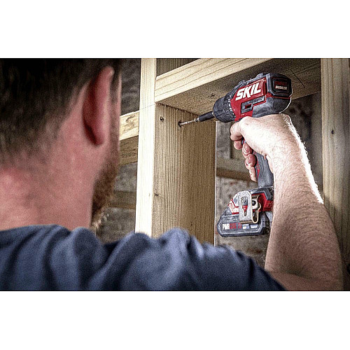 Шуруповерт-дрель аккумуляторная SKIL 3065 CA Compact 20В 1х2.5А·час 60Нм 500·1800об/мин 0.9кг