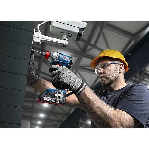 Вертолет ударный аккумуляторный Bosch Professional GDR 18V-215 18В АКБ 2х2А·час 215Нм 3800об/мин M6-M16 ЗП GAL18V-20 кейс 1кг