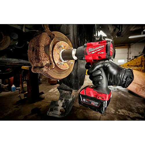 Гайковерт ударный аккумуляторный Milwaukee M18 FMTIW2F12-502X 18В АКБ 2х5А·час 881Нм 0-2575об/мин 1/2